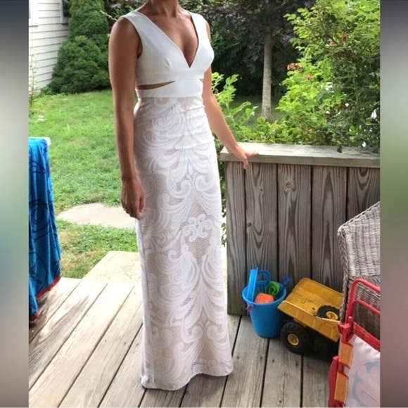 BCBG Maxazria Marilyne Lace Ivory Cut Out Maxi Dress Size 0 women’s formal prom - Picture 2 of 10